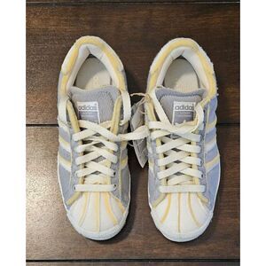 Adidas Cozy Superstar Sneakers Men's Size 4 Sherpa Athletic Shoes Women's Size 6